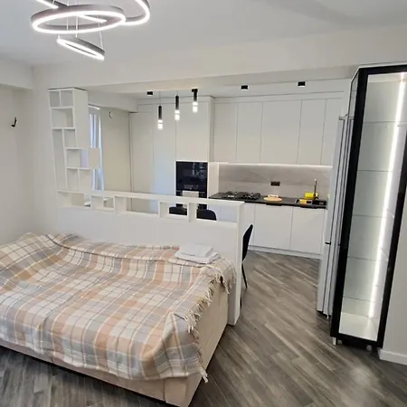 Airport&apartment&parking *