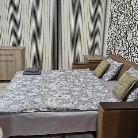 Airport&apartment&parking Apartment