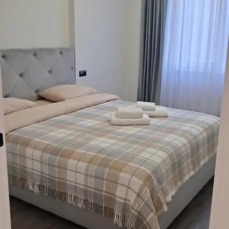 Airport&apartment&parking Apartment *